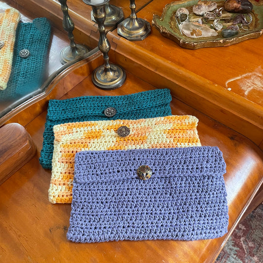 button pouch